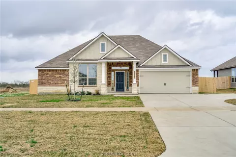 2026 Viva Rd, Bryan, TX 77807 photo 2
