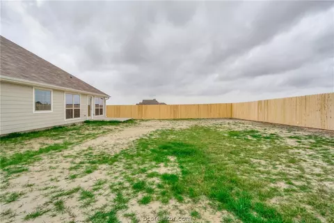 2026 Viva Rd, Bryan, TX 77807 photo 13