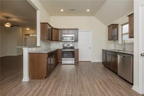 2026 Viva Rd, Bryan, TX 77807 photo 30