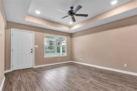 1419 Kermitt St, Bryan, TX 77803 photo 3