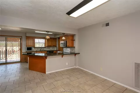 2514 Arbor Dr, Bryan, TX 77802 photo 10