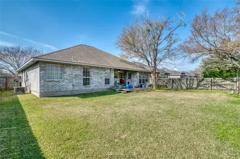 2313 E Mercers Lndg, Bryan, TX 77808 photo 23