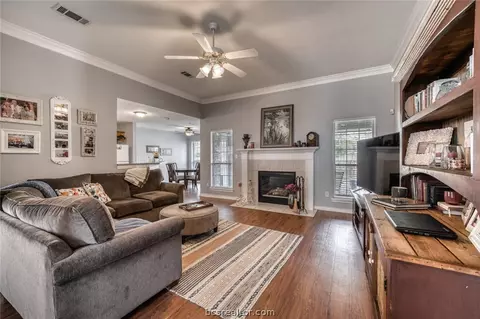 2313 E Mercers Lndg, Bryan, TX 77808 photo 5