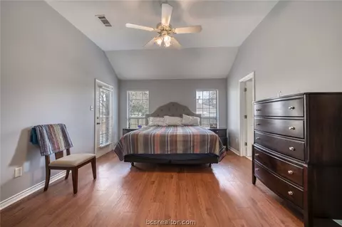 2313 E Mercers Lndg, Bryan, TX 77808 photo 13