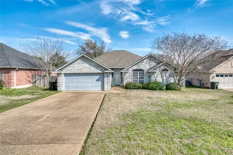 2313 E Mercers Lndg, Bryan, TX 77808 photo 1