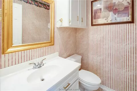 4417 Warwick Ln, Bryan, TX 77802 photo 16