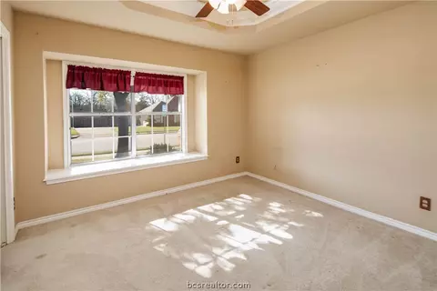 4417 Warwick Ln, Bryan, TX 77802 photo 9