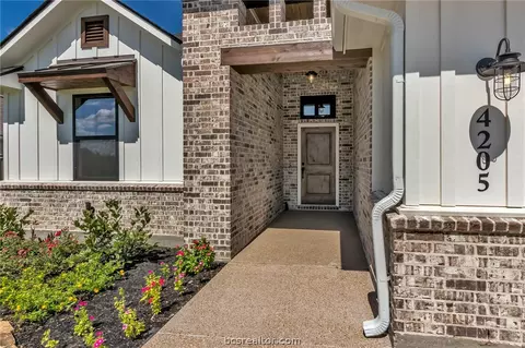 4205 Harding Ct, Bryan, TX 77802 photo 3