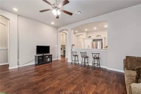 2015 Polmont Dr, Bryan, TX 77807 photo 6