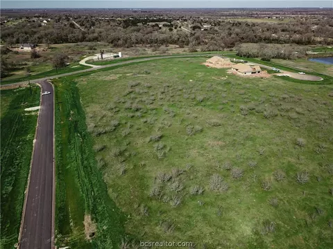 7800 Stiteler Dr, Bryan, TX 77808 photo 11