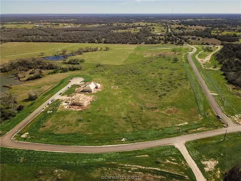 7813 Stiteler Dr, Bryan, TX 77808 photo 8