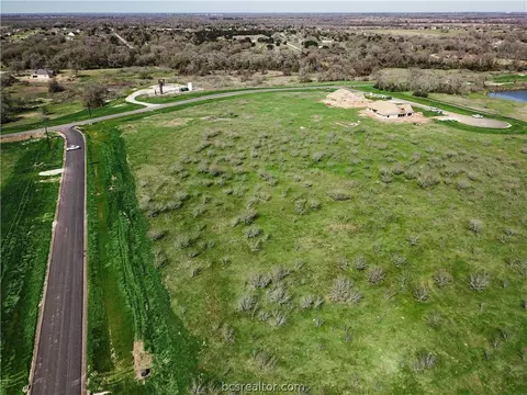 7813 Stiteler Dr, Bryan, TX 77808 photo 12