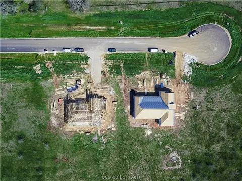 7813 Stiteler Dr, Bryan, TX 77808 photo 6