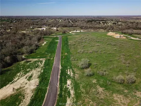 7813 Stiteler Dr, Bryan, TX 77808 photo 14
