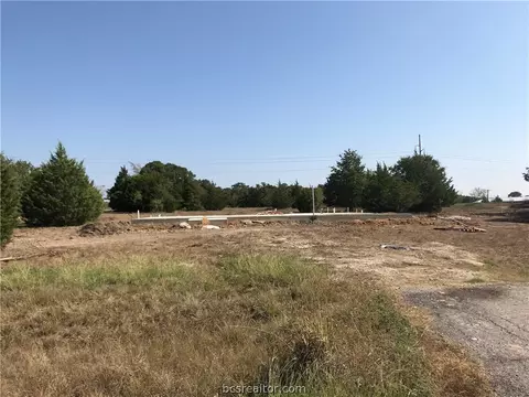 4059 Golden Eagle Dr, Bryan, TX 77808 photo 3