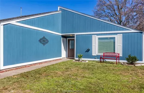 4205 Cheyenne, Bryan, TX 77802 photo 2