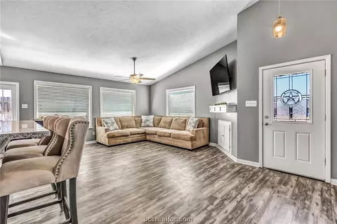 4205 Cheyenne, Bryan, TX 77802 photo 4