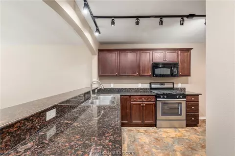 2111 Forge Hill Rd, Bryan, TX 77801 photo 8