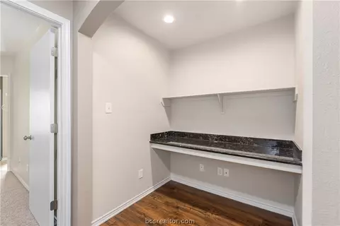 2111 Forge Hill Rd, Bryan, TX 77801 photo 16