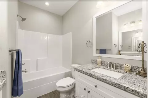 3647 Elaine Dr, Bryan, TX 77803 photo 15