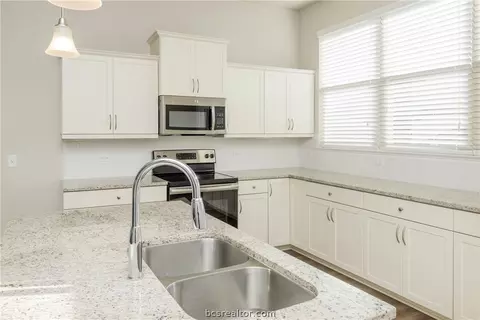 2137 Dumfries Dr, Bryan, TX 77807 photo 31