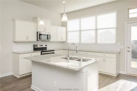 2137 Dumfries Dr, Bryan, TX 77807 photo 30