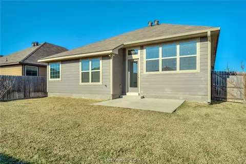 2137 Dumfries Dr, Bryan, TX 77807 photo 12
