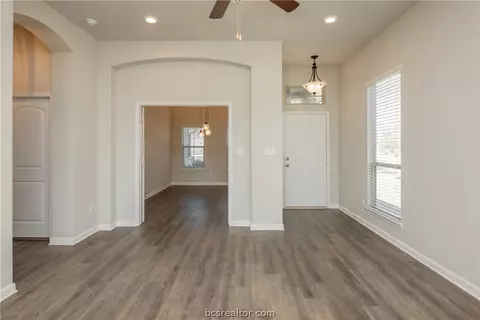 2137 Dumfries Dr, Bryan, TX 77807 photo 18