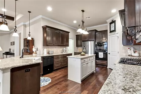 3096 Archer Cir, Bryan, TX 77808 photo 17