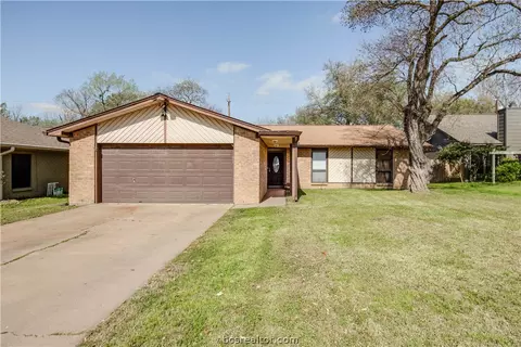4115 Willow Oak St, Bryan, TX 77802 photo 1
