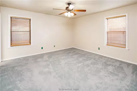 4115 Willow Oak St, Bryan, TX 77802 photo 8