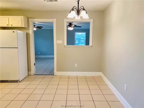 1901 Carroll, Bryan, TX 77803 photo 8