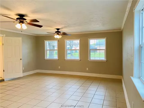 1901 Carroll, Bryan, TX 77803 photo 18