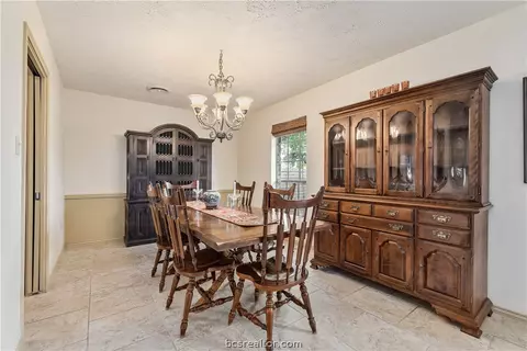2610 Melba, Bryan, TX 77802 photo 8