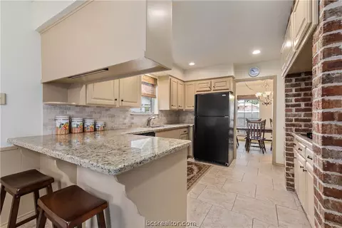 2610 Melba, Bryan, TX 77802 photo 10