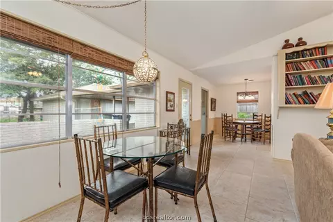 2610 Melba, Bryan, TX 77802 photo 9