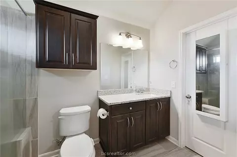 2022 Shimla Dr, Bryan, TX 77807 photo 9
