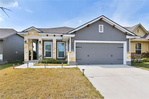2022 Shimla Dr, Bryan, TX 77807 photo 1
