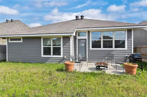 2022 Shimla Dr, Bryan, TX 77807 photo 14