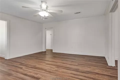 1303 E 25th St, Bryan, TX 77803 photo 5