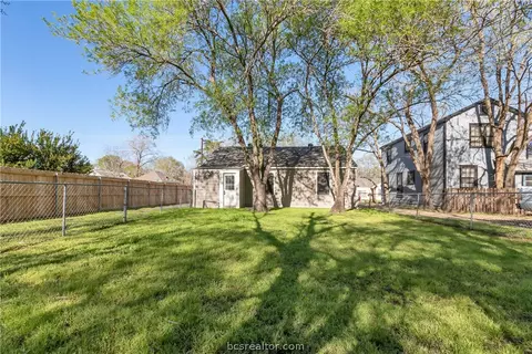 1303 E 25th St, Bryan, TX 77803 photo 18