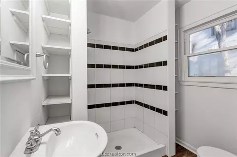1303 E 25th St, Bryan, TX 77803 photo 16