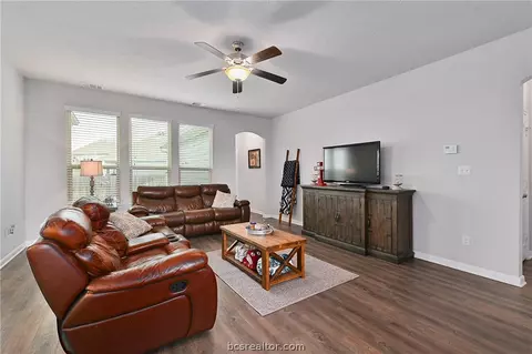 2014 Polmont Dr, Bryan, TX 77807 photo 9