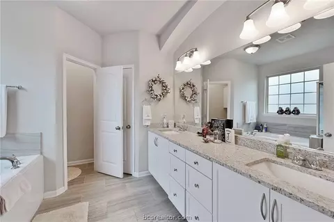 2014 Polmont Dr, Bryan, TX 77807 photo 12