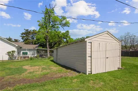 2219 Echols St, Bryan, TX 77801 photo 23