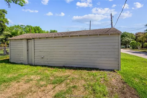 2219 Echols St, Bryan, TX 77801 photo 24
