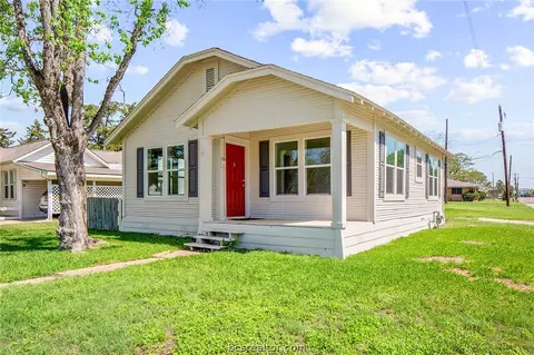 2219 Echols St, Bryan, TX 77801 photo 1