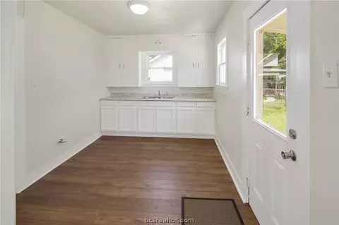 2219 Echols St, Bryan, TX 77801 photo 11