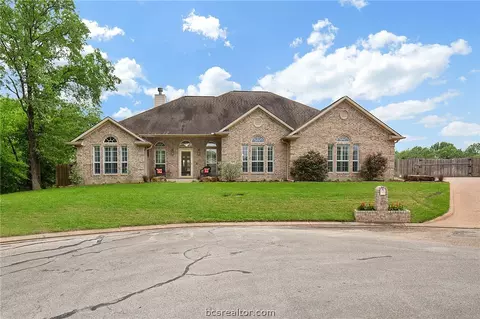 3801 Williams Bnd, Bryan, TX 77808 photo 2