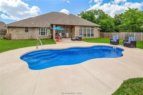 3801 Williams Bnd, Bryan, TX 77808 photo 1